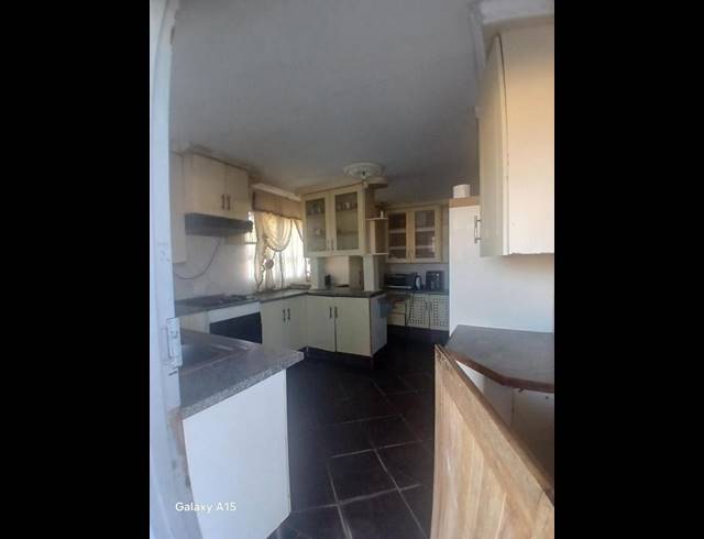 3 BEDROOM HOUSE FOR SALE IN MOKOPANE RURAL